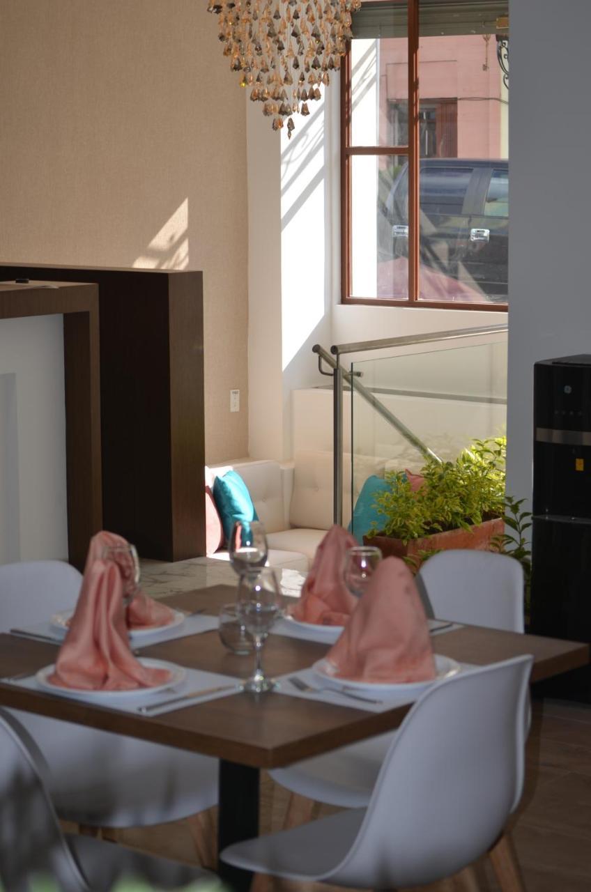 Hotel Gran Mariscal Quito Extérieur photo
