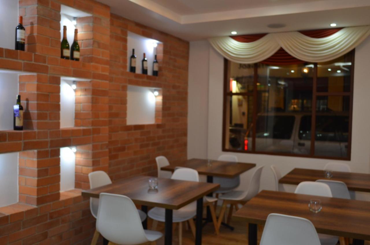 Hotel Gran Mariscal Quito Extérieur photo